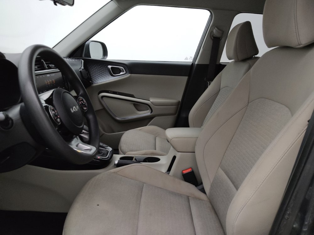 Used 2022 Kia Soul S FWD image 17