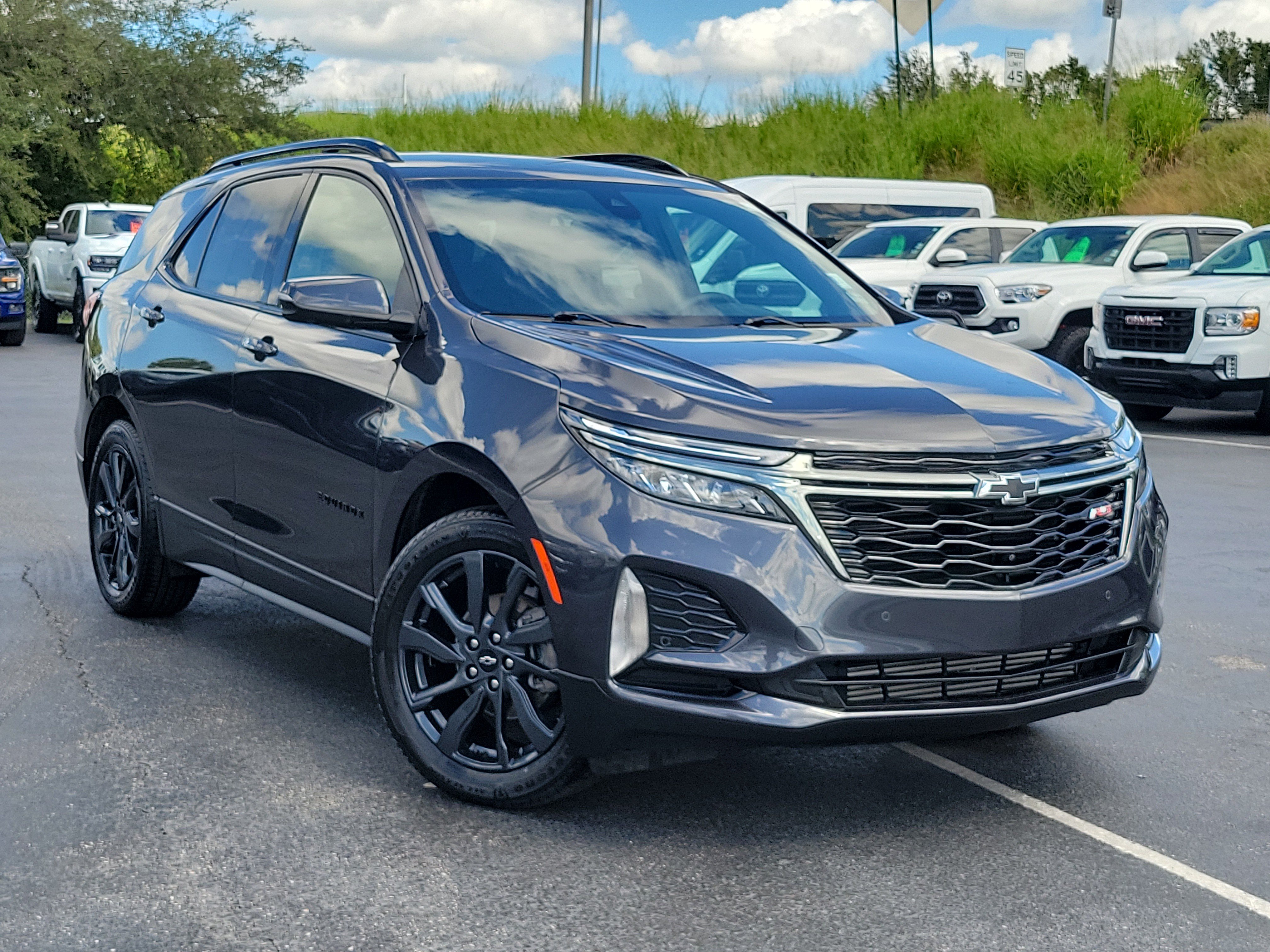 Used 2022 Chevrolet Equinox RS w/ Infotainment Package