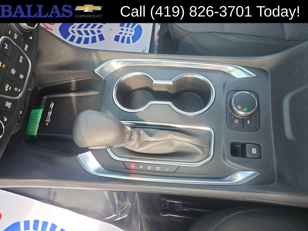 Certified 2022 Chevrolet Traverse LT FWD image 19