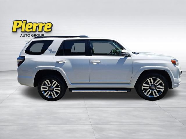 Used 2022 Toyota 4Runner TRD Sport w/ Technology Package AWD/4WD image 6