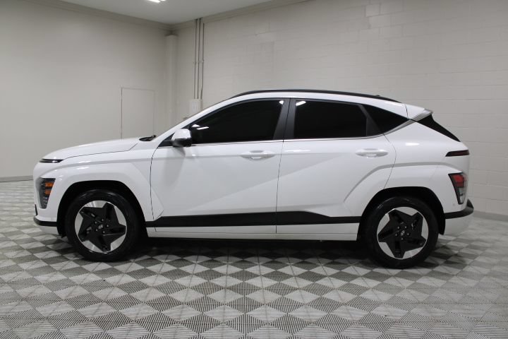 Used 2024 Hyundai Kona Limited FWD image 9