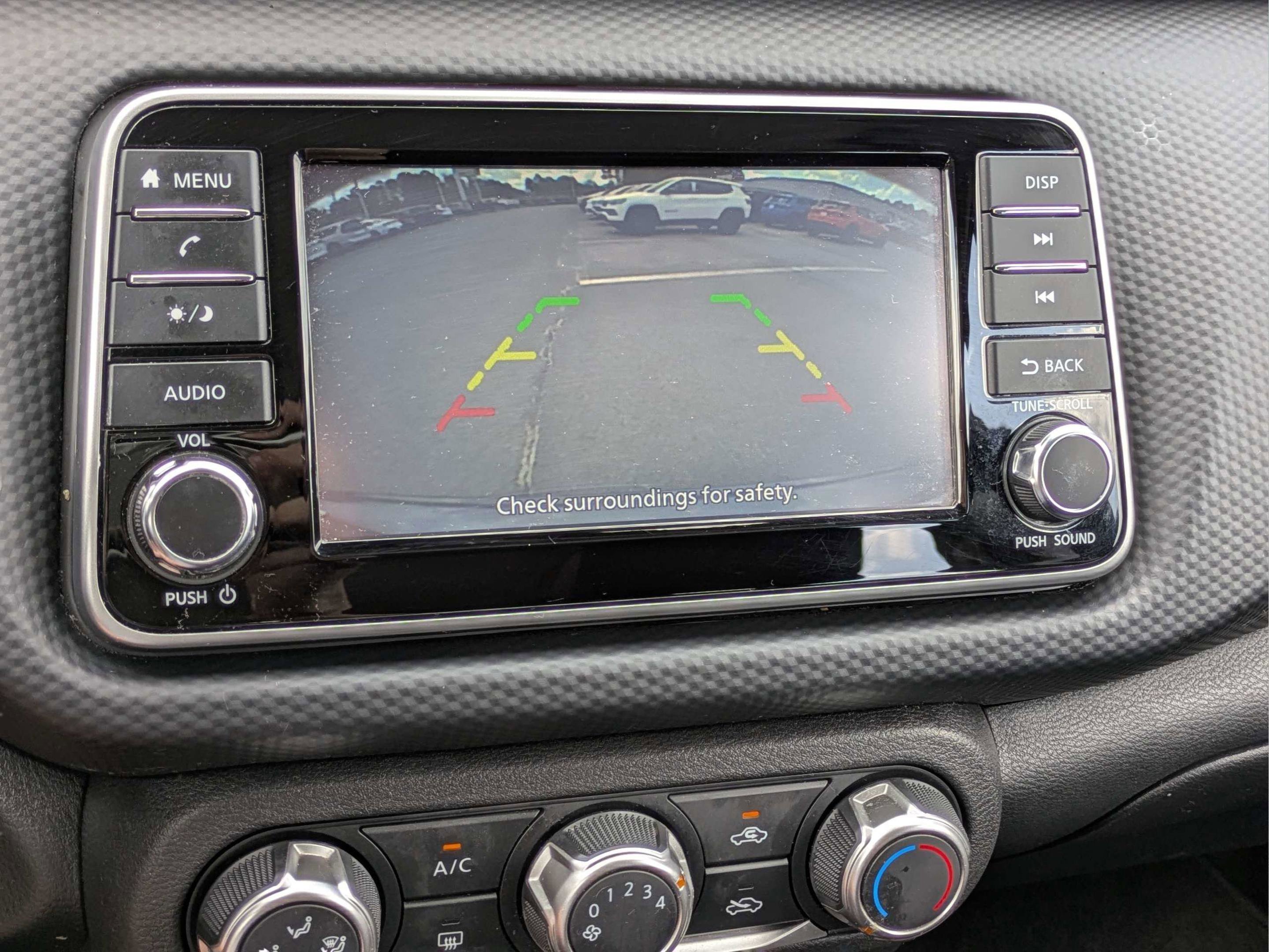 Used 2024 Nissan Kicks S image 18