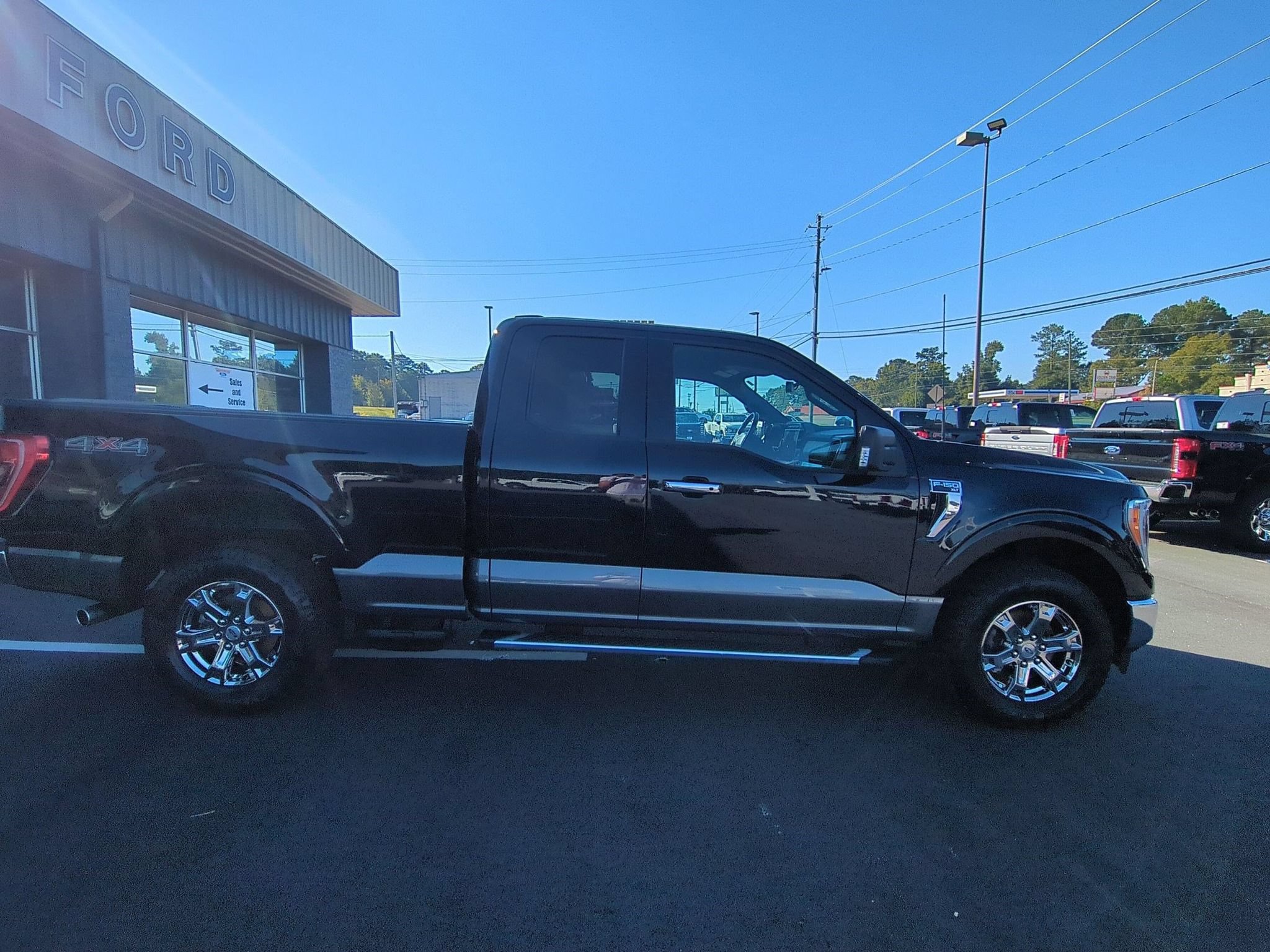 Certified 2023 Ford F150 XLT w/ Equipment Group 302A High AWD/4WD image 4