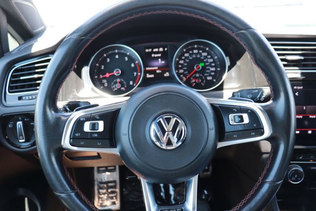 Used 2018 Volkswagen GTI SE FWD image 16