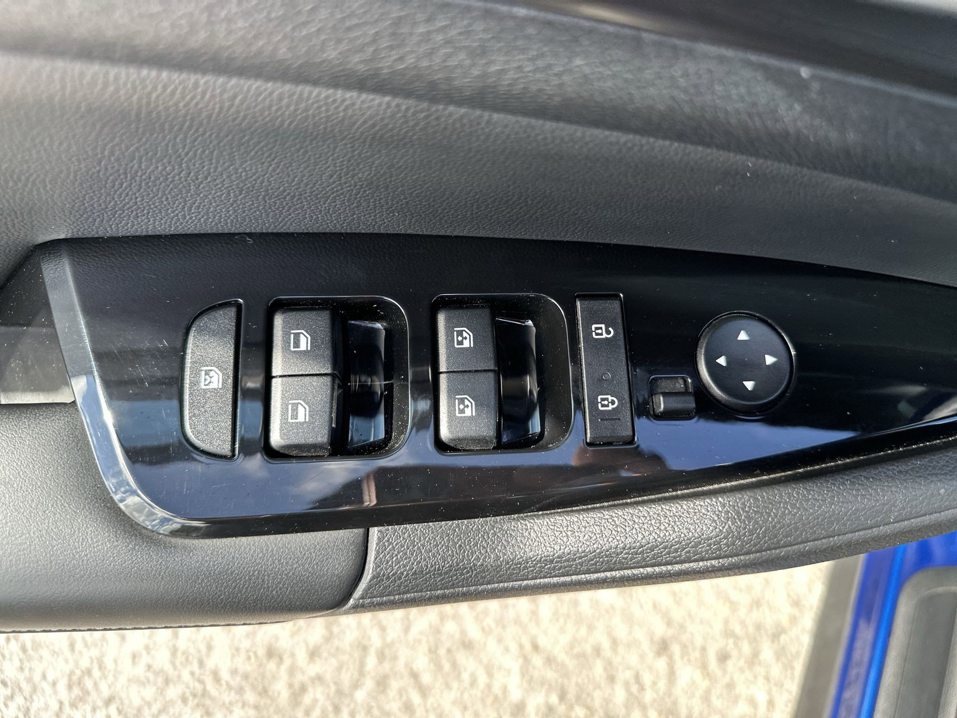 Certified 2023 Kia Sportage EX FWD image 15
