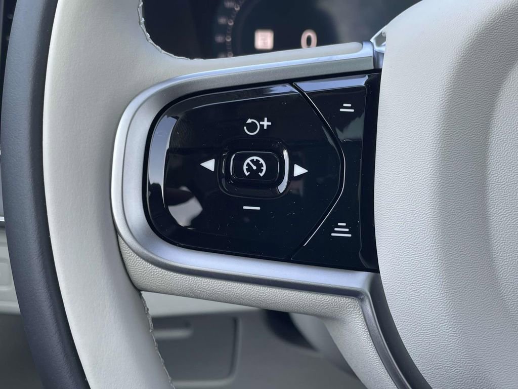 New 2026 Volvo XC90 B6 Ultra image 12