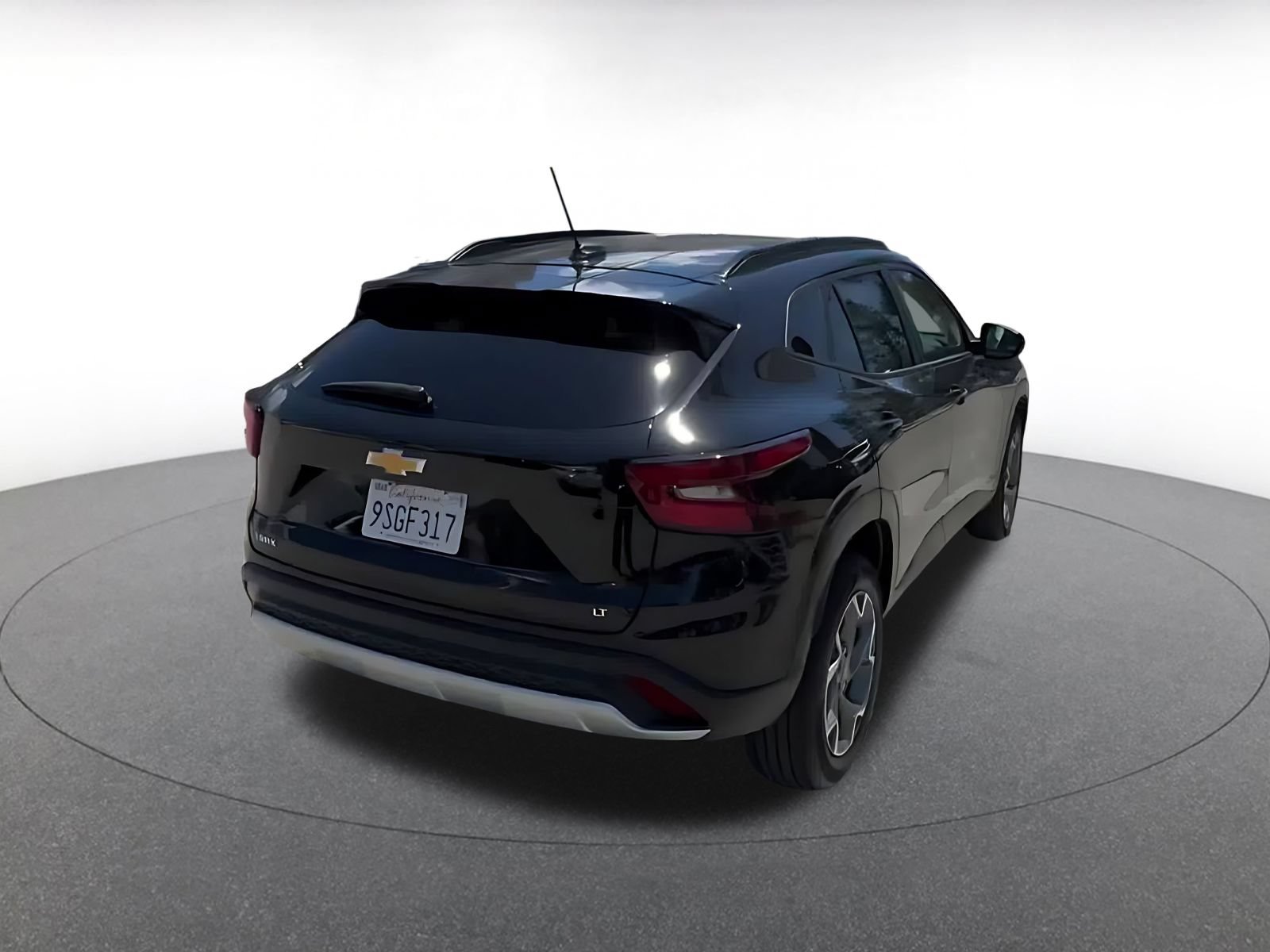 Used 2025 Chevrolet Trax LT FWD image 14