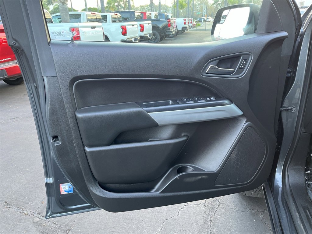 Used 2016 Chevrolet Colorado LT w/ LT Convenience Package image 18