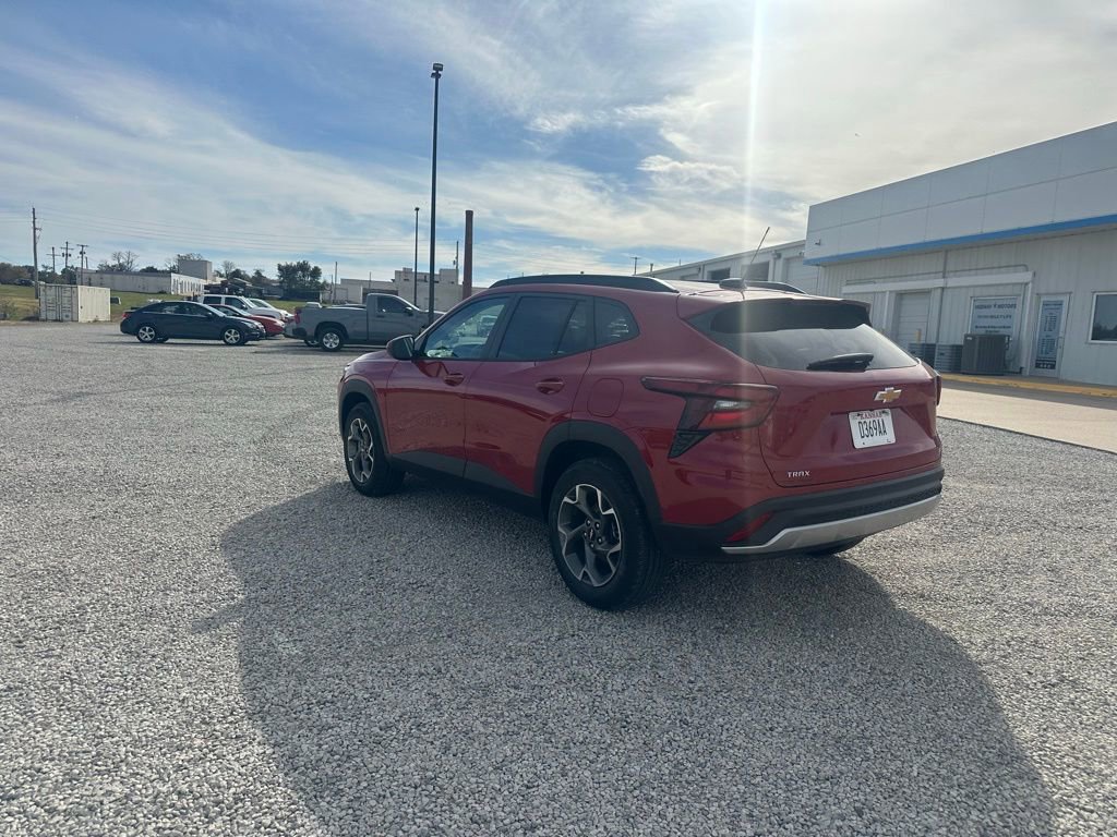 New 2026 Chevrolet Trax LT image 5