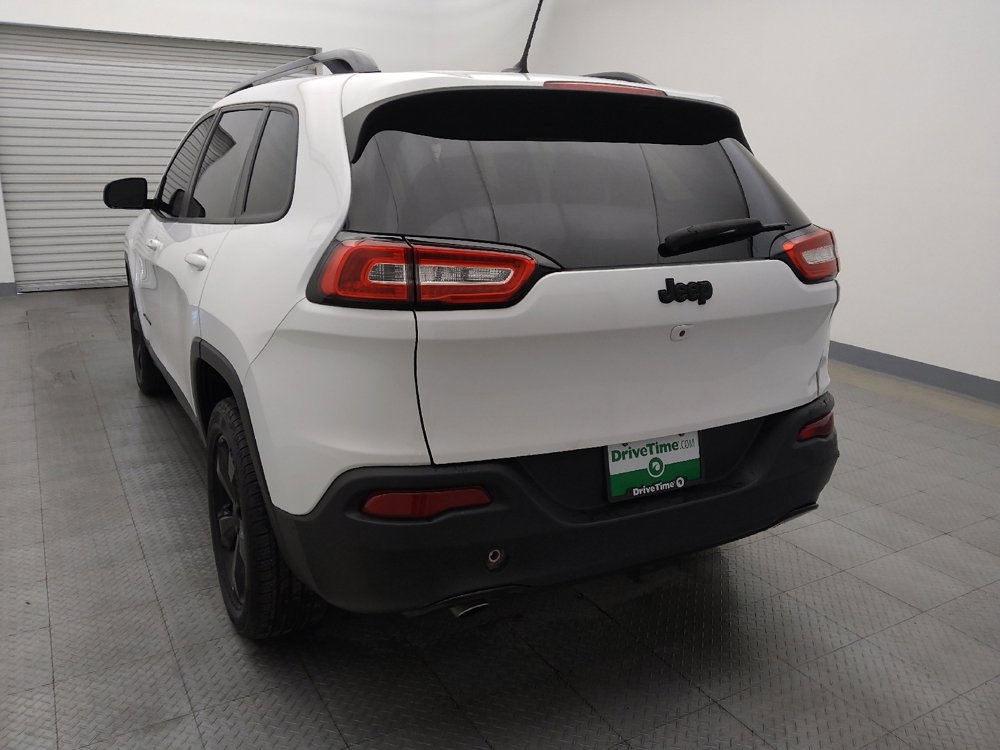 Used 2018 Jeep Cherokee Latitude w/ Altitude Package image 6