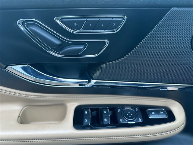 Used 2021 Lincoln Corsair Reserve w/ Elements Package image 14