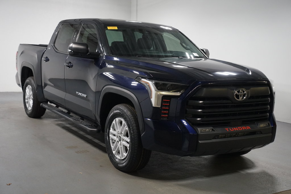 Used 2023 Toyota Tundra SR5 w/ SR5 Premium Package AWD/4WD image 3