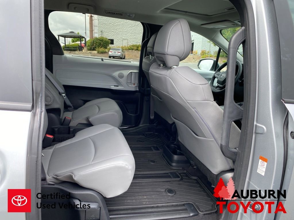 Certified 2025 Toyota Sienna XLE AWD/4WD image 18