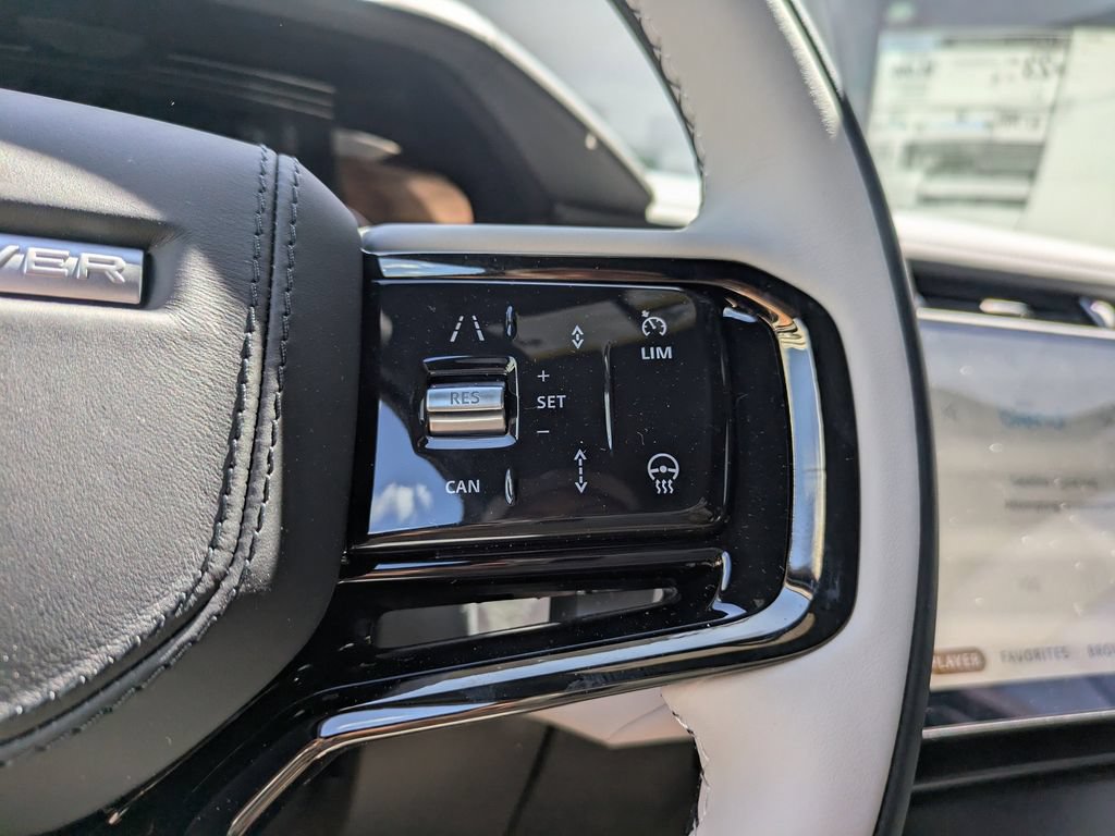New 2026 Land Rover Range Rover Velar Dynamic SE AWD/4WD image 28