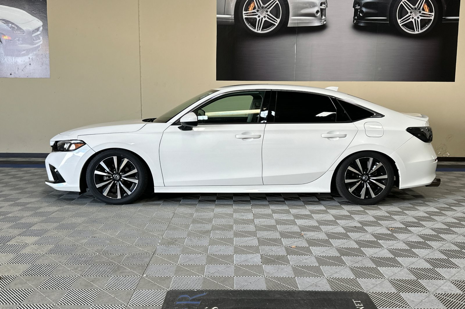 Used 2023 Honda Civic EX image 7