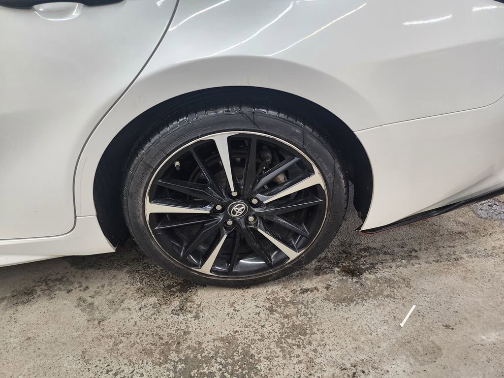 Used 2018 Toyota Camry XSE w/ Driver Assist Package image 41