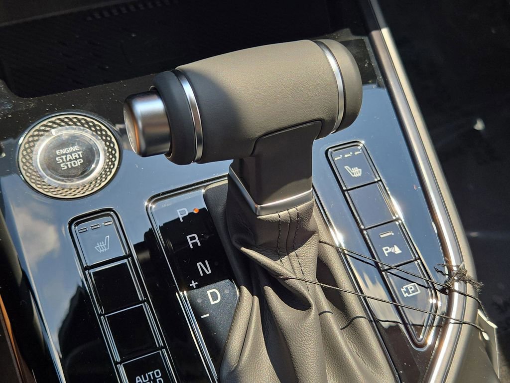 New 2025 Kia Niro EX Touring image 23