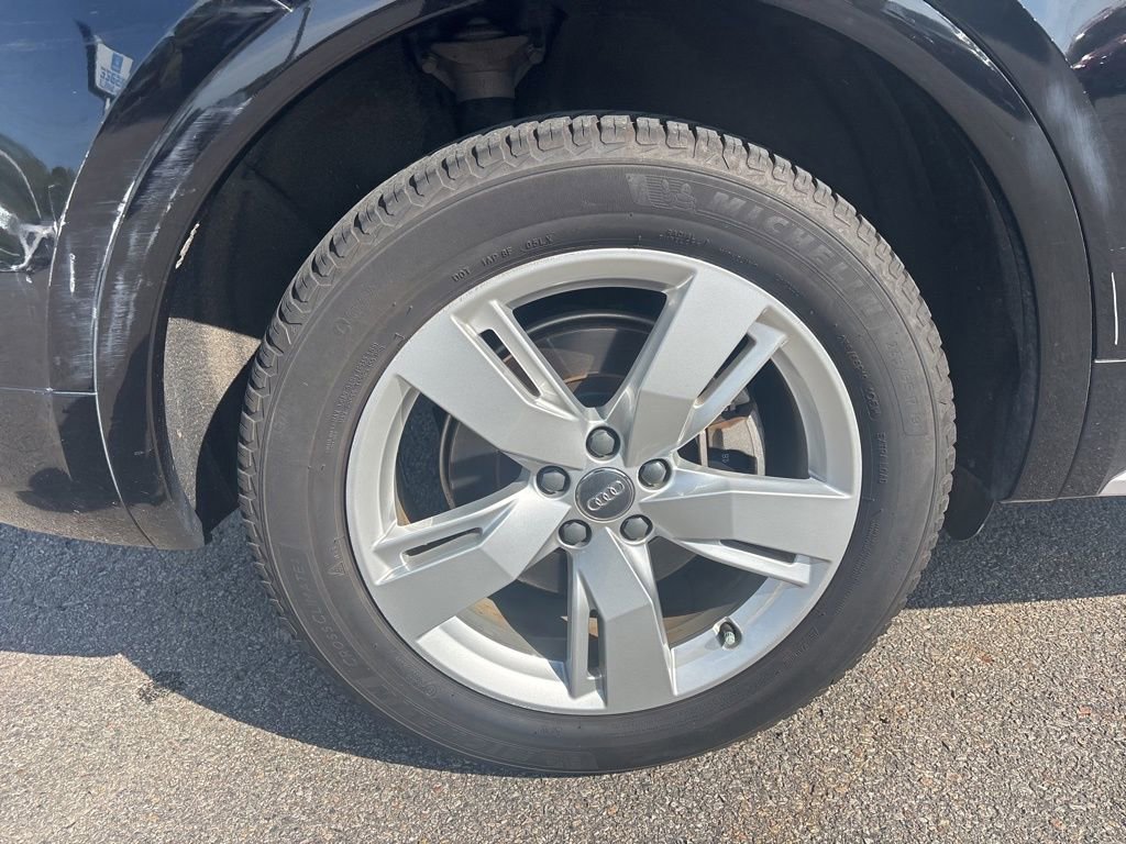 Used 2018 Audi Q5 2.0T Premium Plus w/ Premium Plus Package image 17