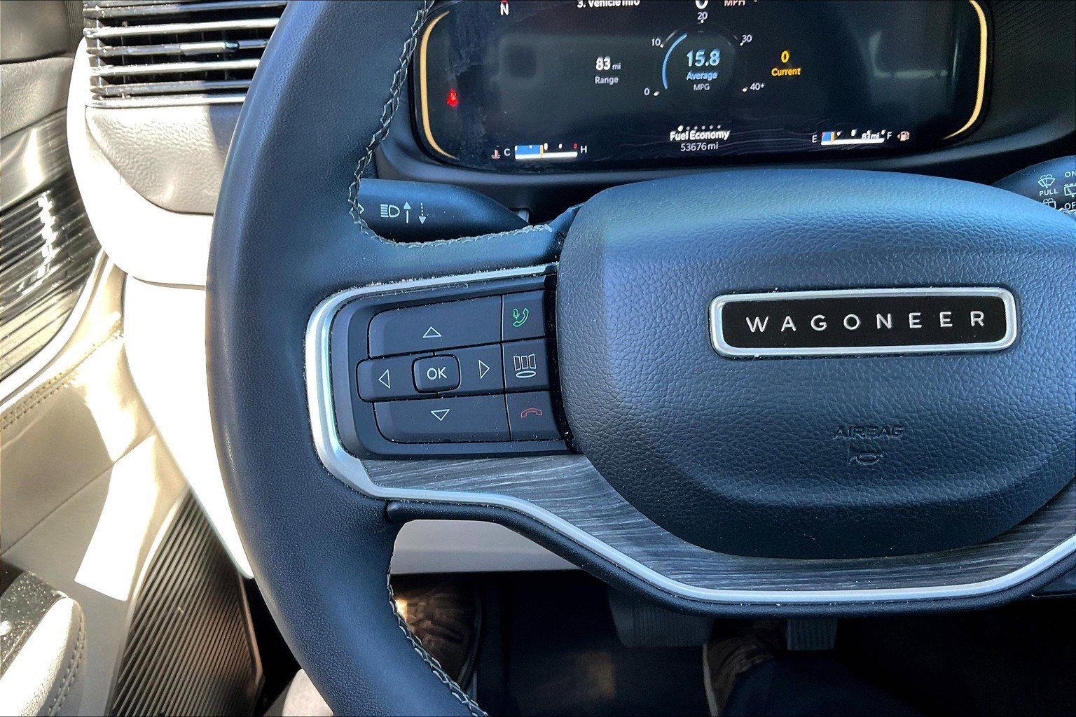 Used 2024 Jeep Wagoneer Series II w/ Flexible Seating Group image 16