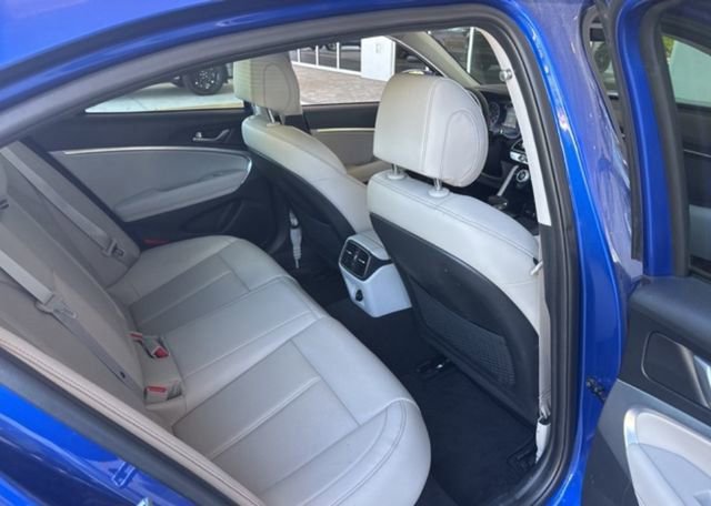 Used 2020 Genesis G70 2.0T image 10