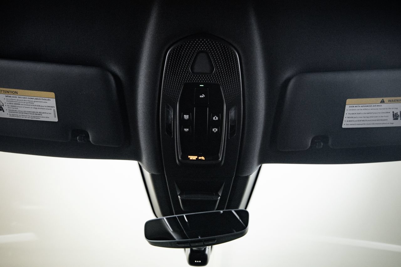 Certified 2024 Porsche Cayenne Coupe AWD/4WD image 20