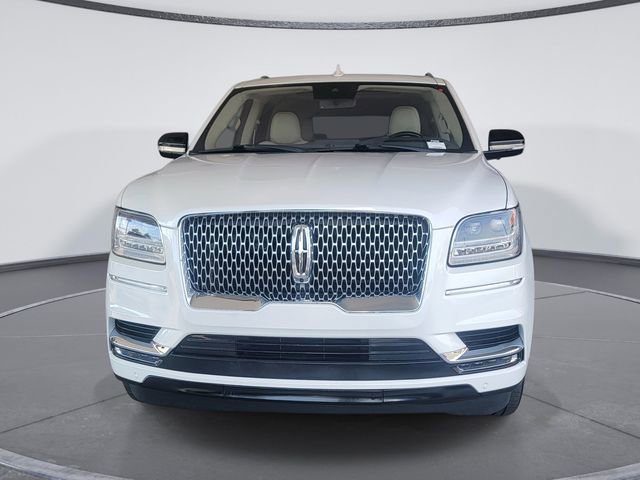 Used 2019 Lincoln Navigator Select w/ Technology Package image 3
