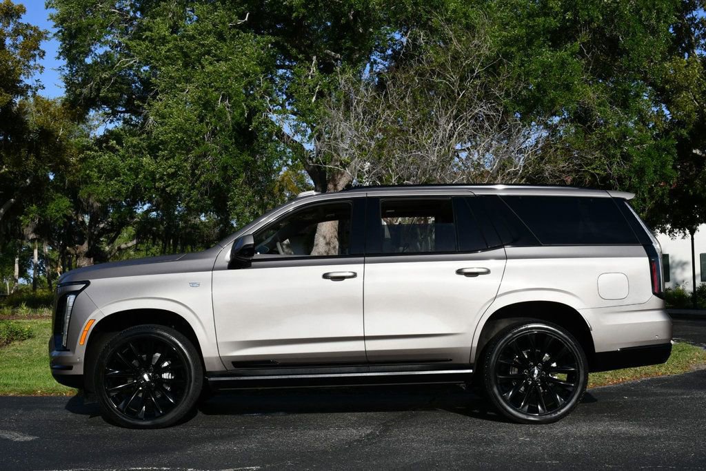 Used 2025 Cadillac Escalade Sport Platinum w/ LPO, ONYX Package image 31