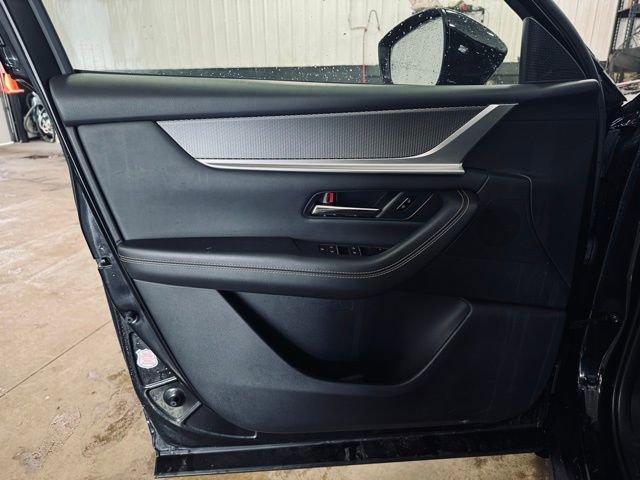 Used 2025 MAZDA CX-90 3.3 Turbo w/ Preferred Package image 13