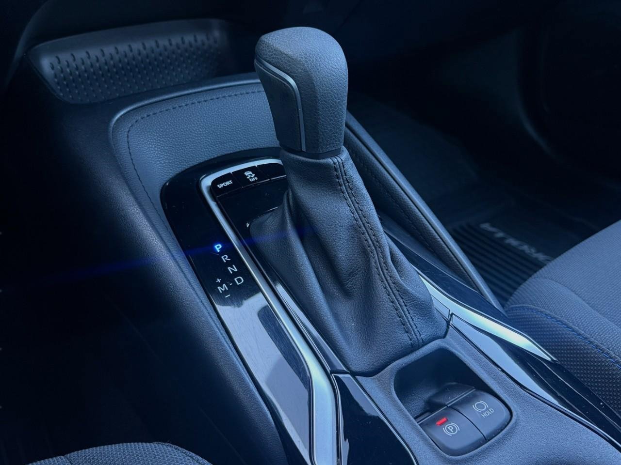 Used 2020 Toyota Corolla SE w/ SE Premium Package image 32