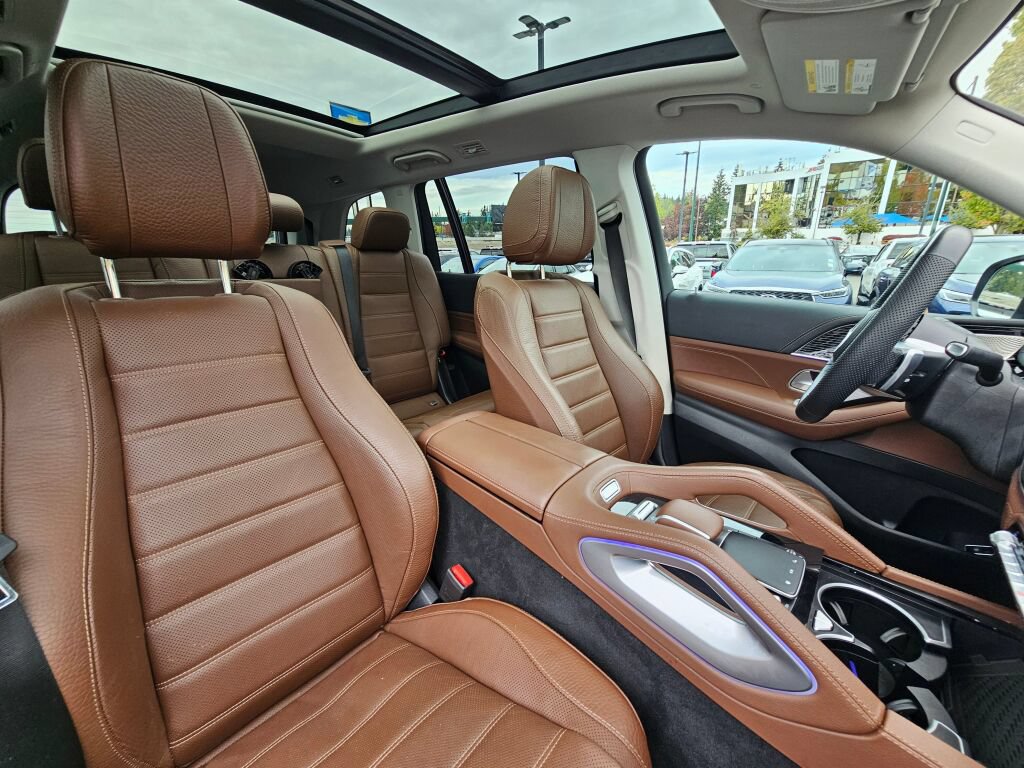 Used 2024 Mercedes-Benz GLS 580 4MATIC image 33
