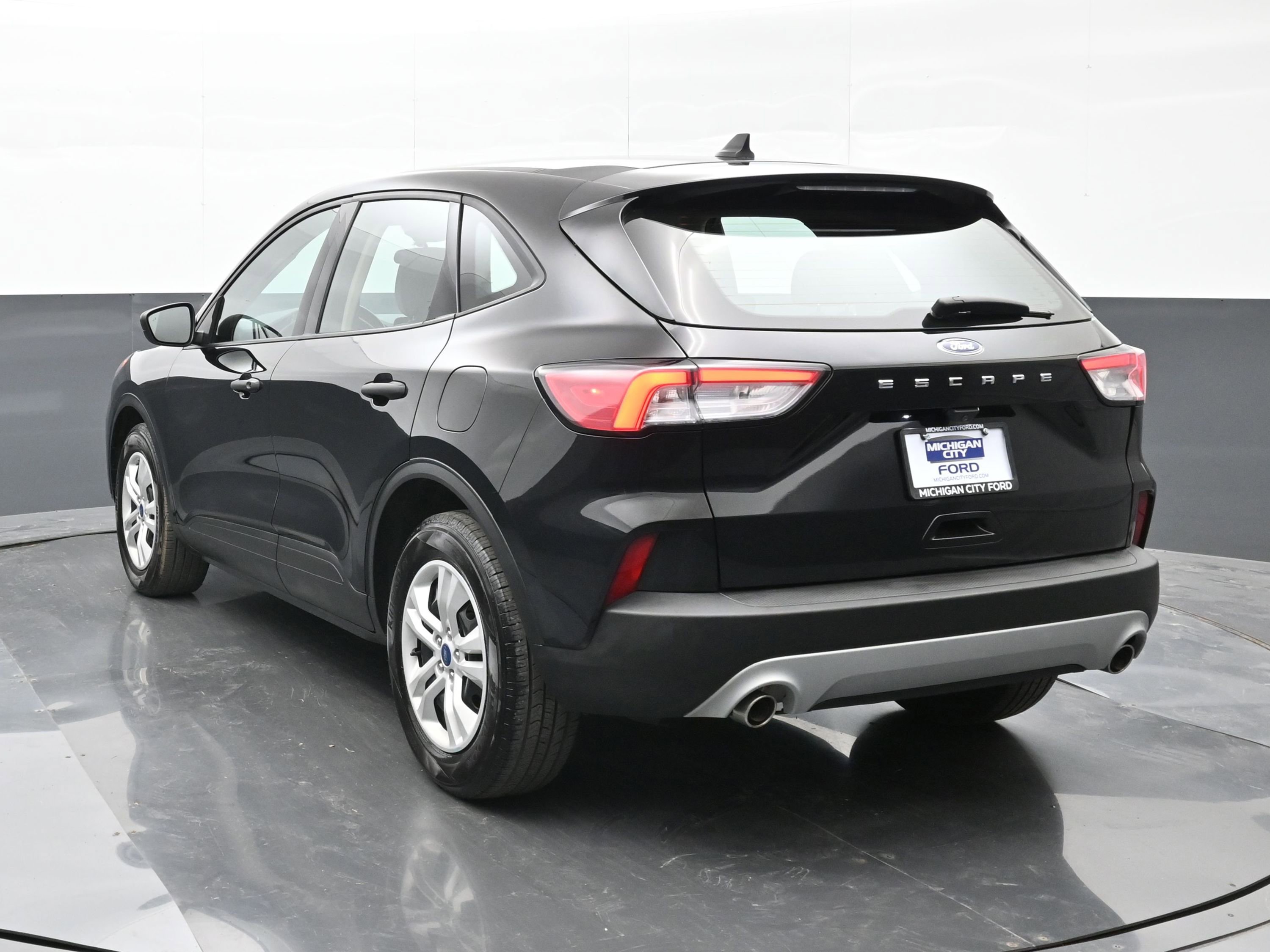 Used 2020 Ford Escape S image 6