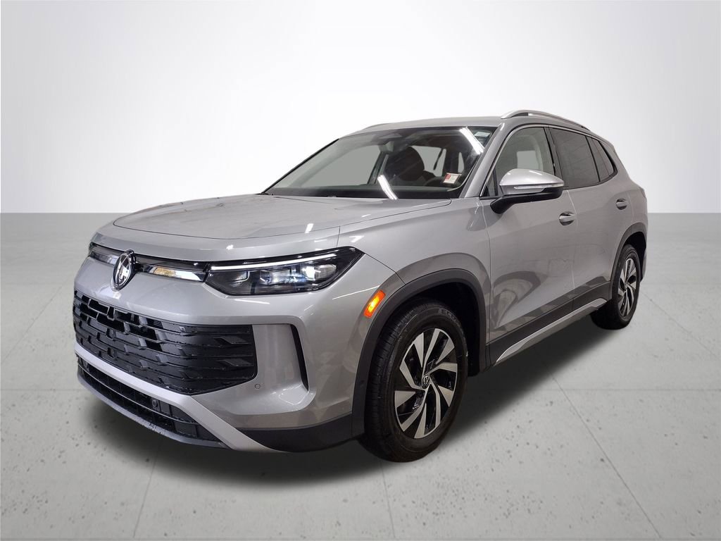 New 2026 Volkswagen Tiguan S image 2