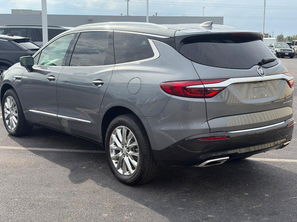 Used 2019 Buick Enclave Premium w/ Experience Buick Package FWD image 8