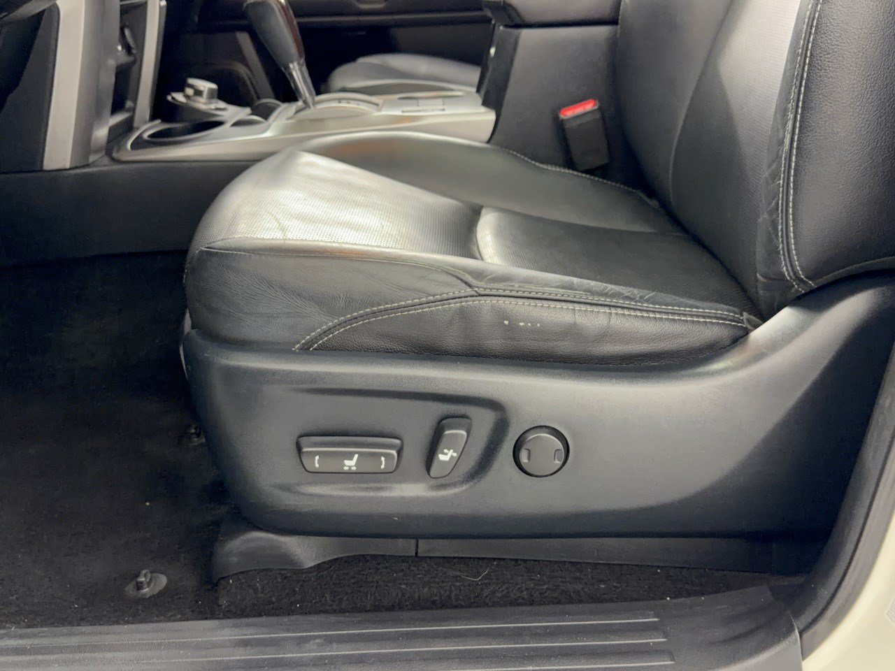 Used 2018 Toyota 4Runner Limited AWD/4WD image 16