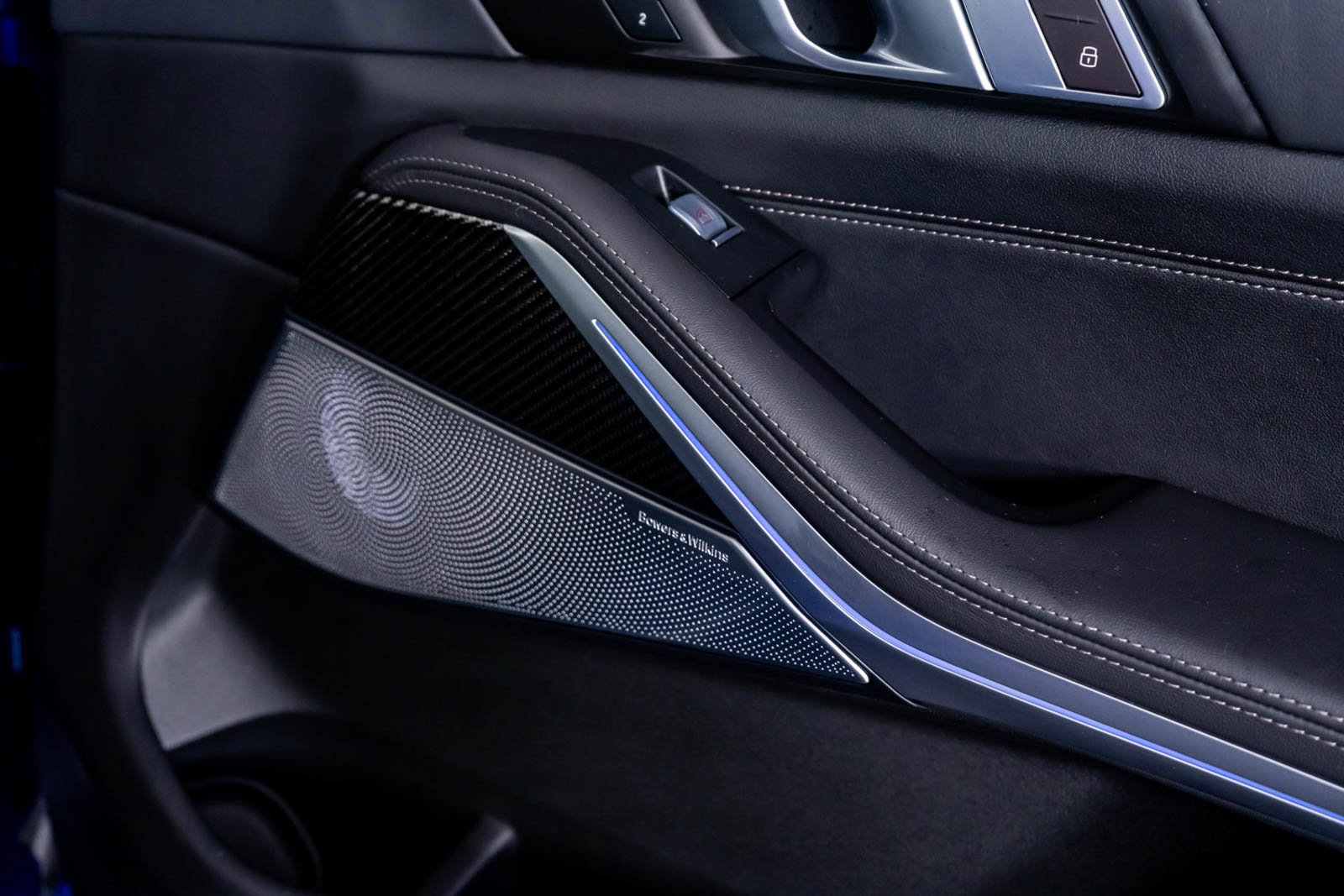 Used 2024 BMW X7 M60i w/ Premium Package image 29