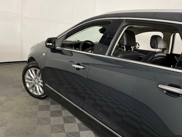 Used 2019 Cadillac XT5 Premium Luxury w/ Driver Assist Package AWD/4WD image 35