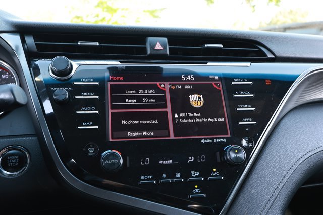 Used 2019 Toyota Camry XSE image 15