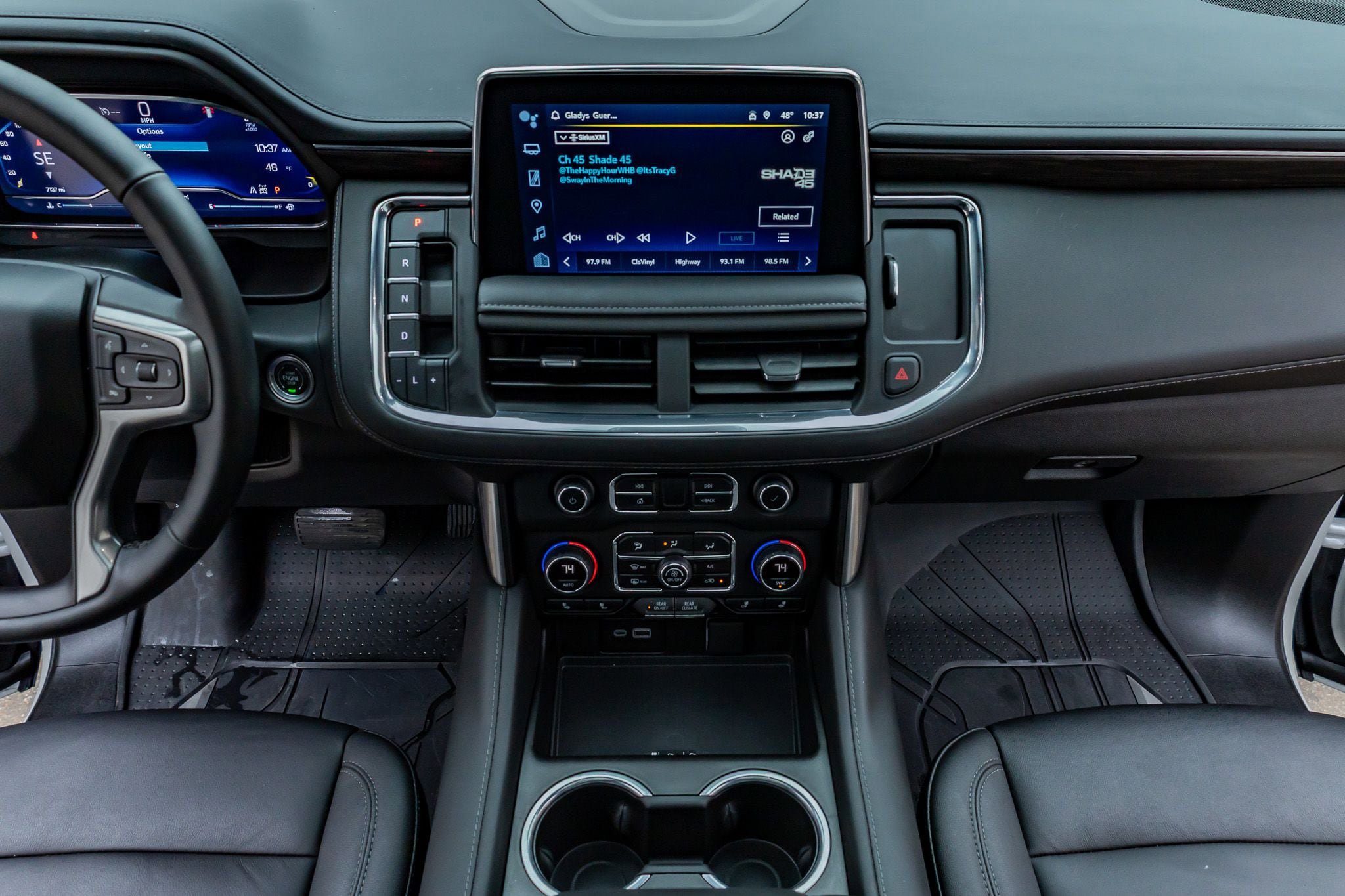 Used 2024 Chevrolet Tahoe Z71 w/ Luxury Package image 23