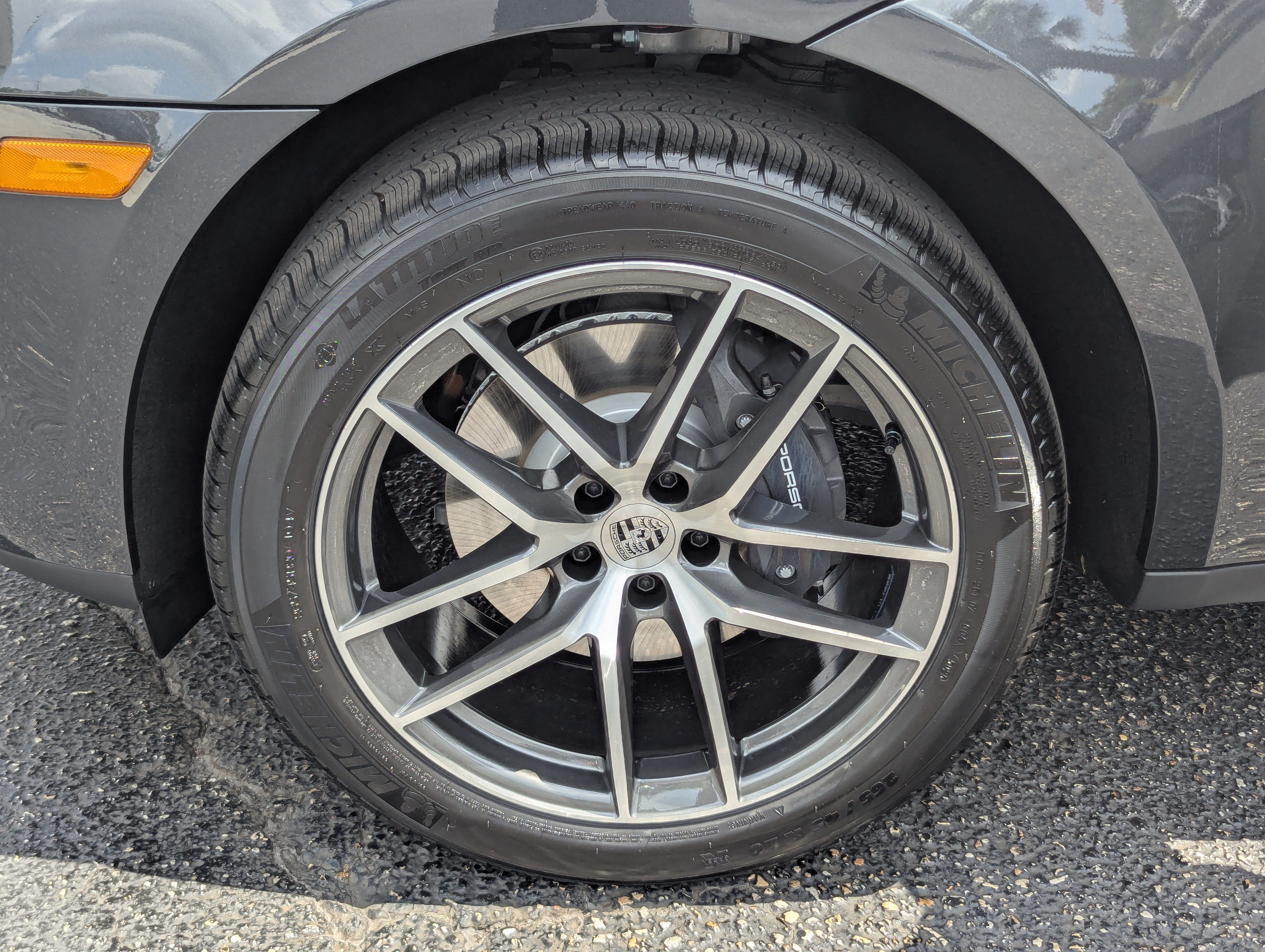 New 2026 Porsche Macan AWD/4WD image 38
