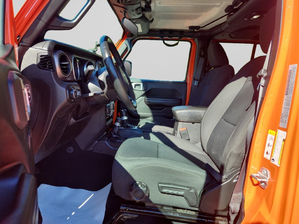 Used 2018 Jeep Wrangler Unlimited Sport S AWD/4WD image 10