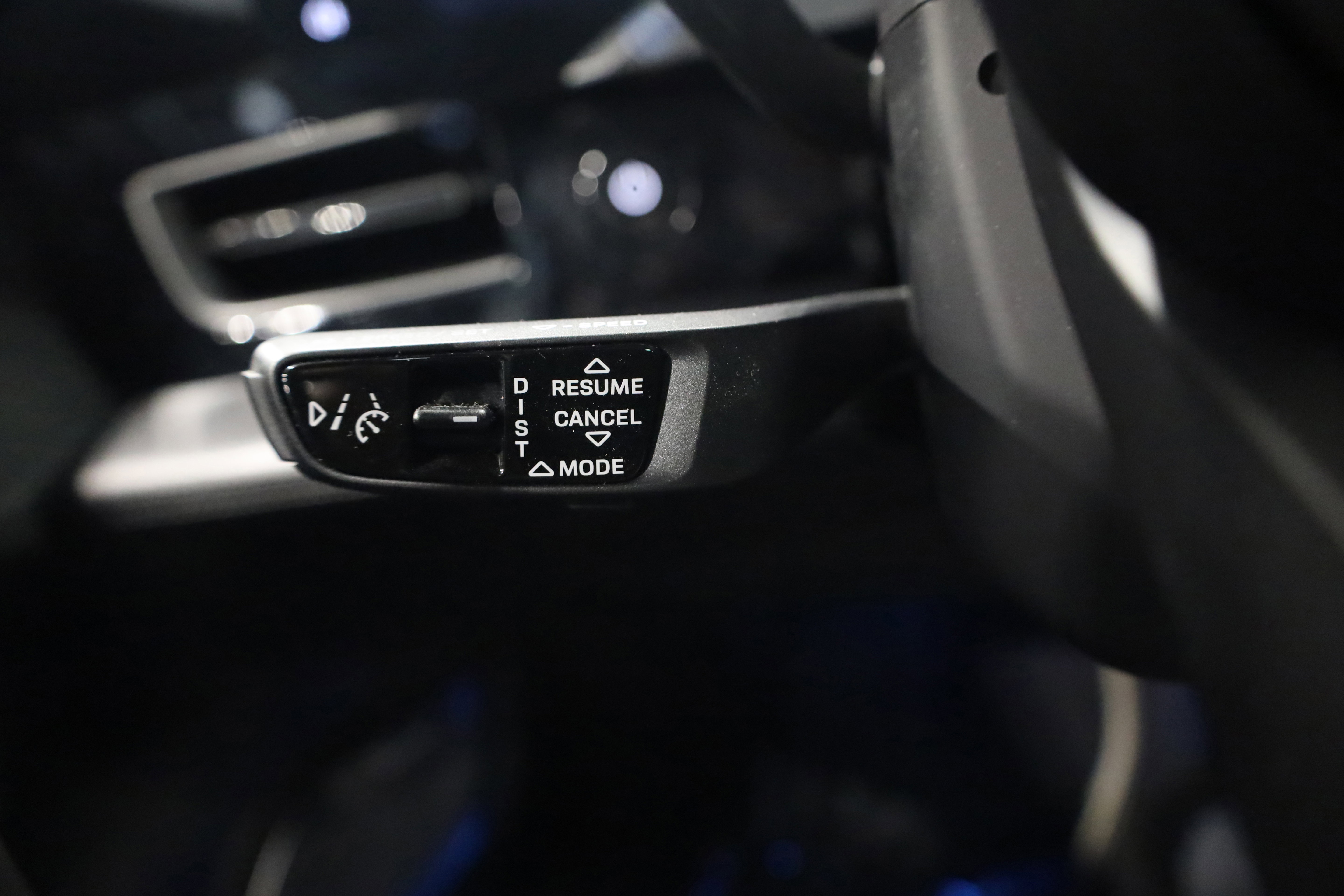 Used 2020 Porsche Taycan Turbo S image 23