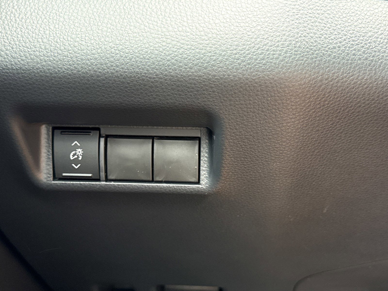 Used 2026 Toyota RAV4 SE w/ Weather Package FWD image 18