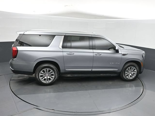 Used 2025 GMC Yukon XL Denali AWD/4WD image 33