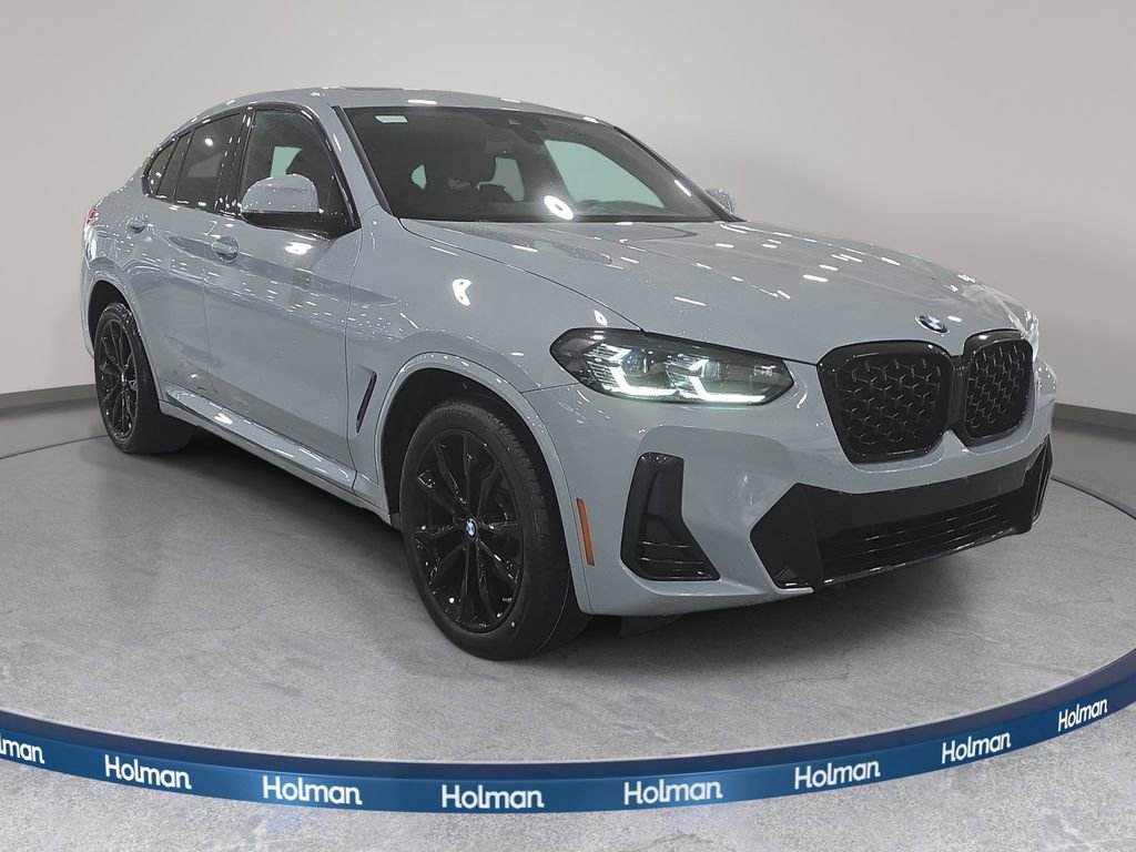 Used 2025 BMW X4 xDrive30i w/ M Sport Package image 4