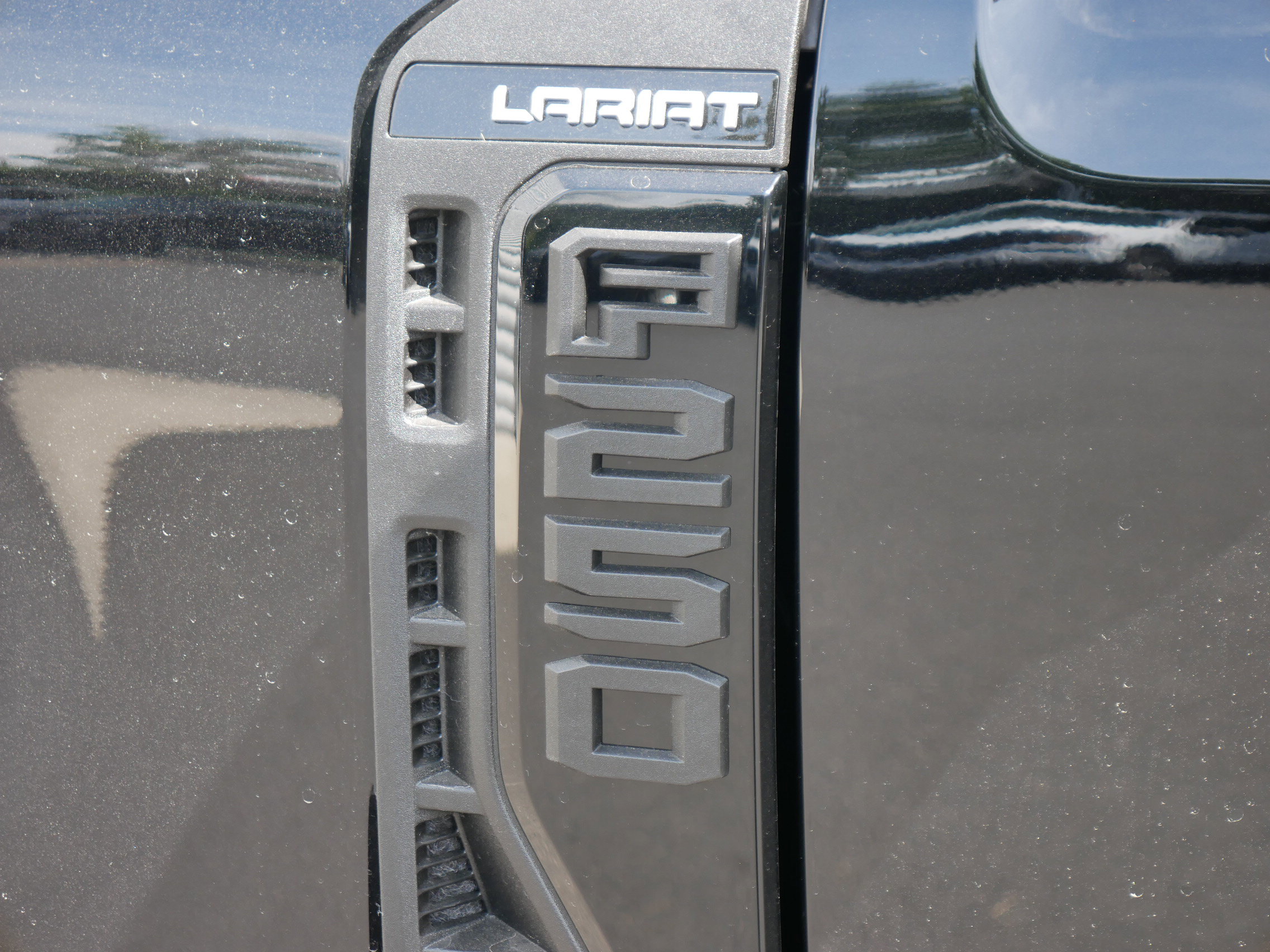 New 2025 Ford F250 Lariat w/ Lariat Ultimate Package image 21