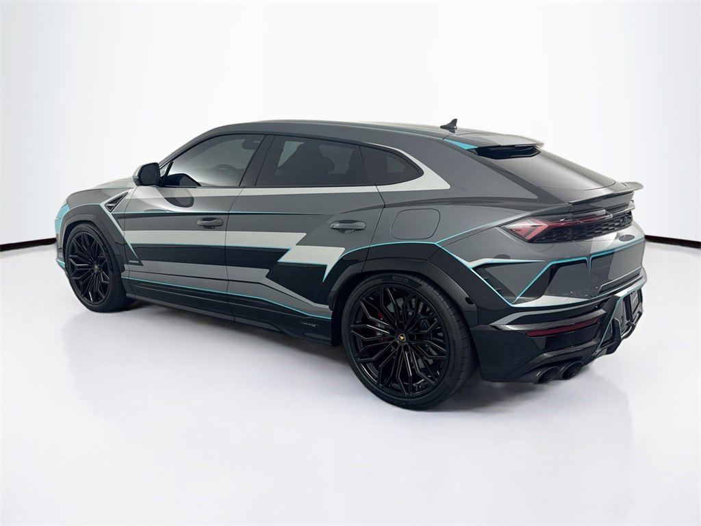 Used 2025 Lamborghini Urus SE image 7