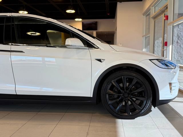 Used 2021 Tesla Model X Long Range image 17