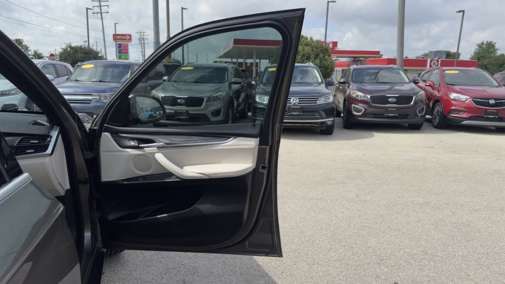 Used 2018 BMW X5 sDrive35i RWD image 27