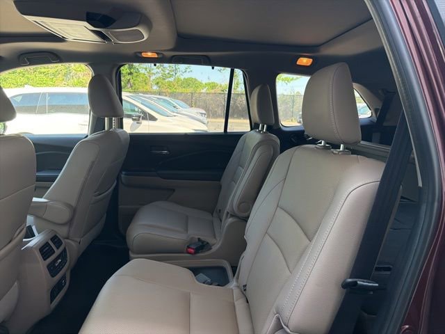 Used 2020 Honda Pilot Elite image 4
