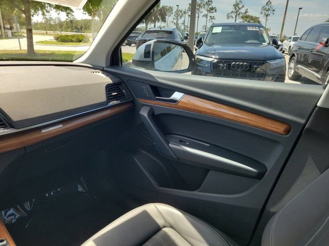 Certified 2023 Audi Q5 2.0T Premium w/ Convenience Package image 14